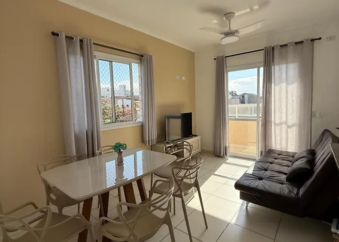 Itaguá - 1 quadra da praia, 2 quartos, 2 banheiros, acomoda 5 pessoas Ubatuba